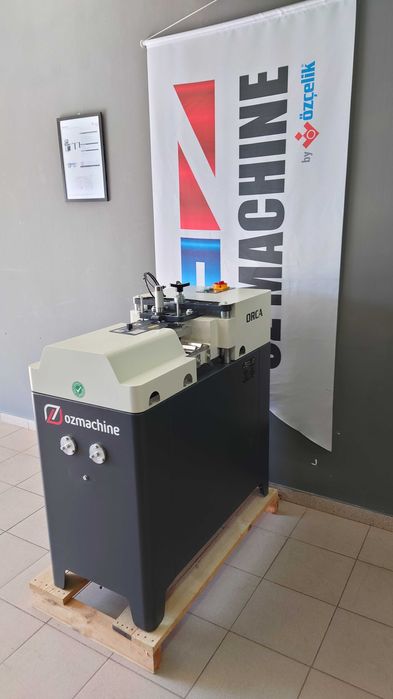 ORCA MM – Masina de debitat baghete automata cu conveior manual