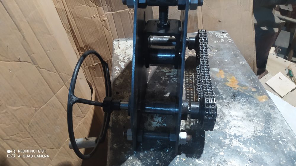 Ручной трубогиб для профильной трубы