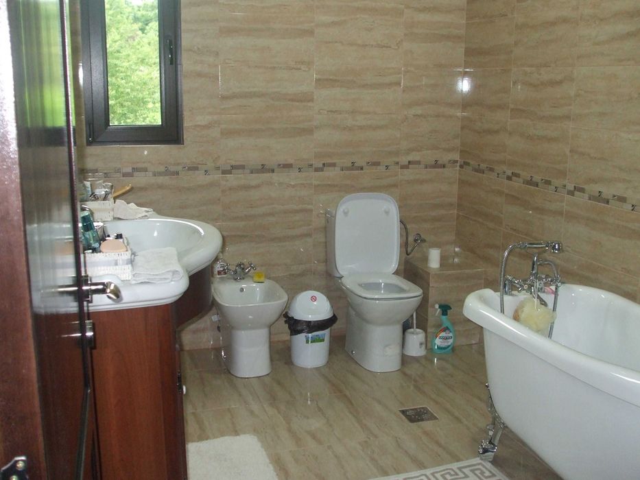 Vilă deosebită P.Neamț,Sărata -Ursuleți, cu vedere la lac