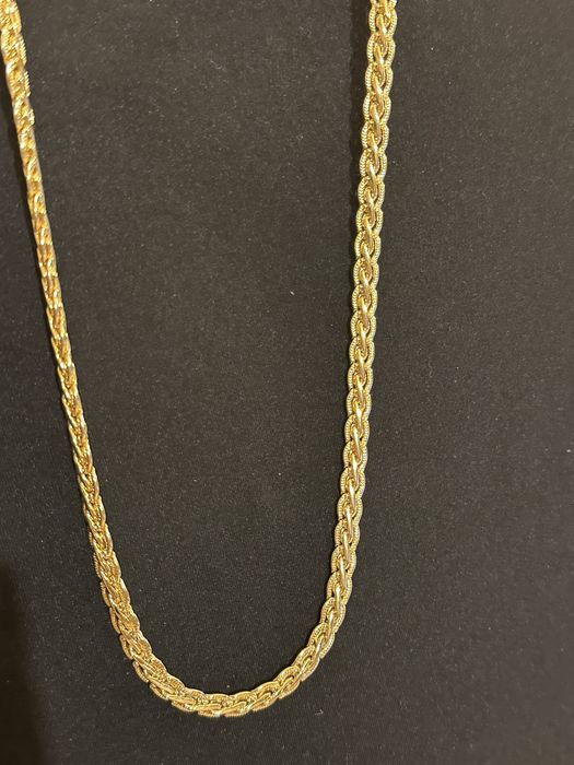 Lant placat cu aur 18K.