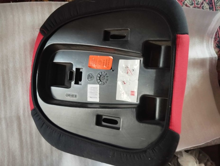 Авто сиденье для ребенка