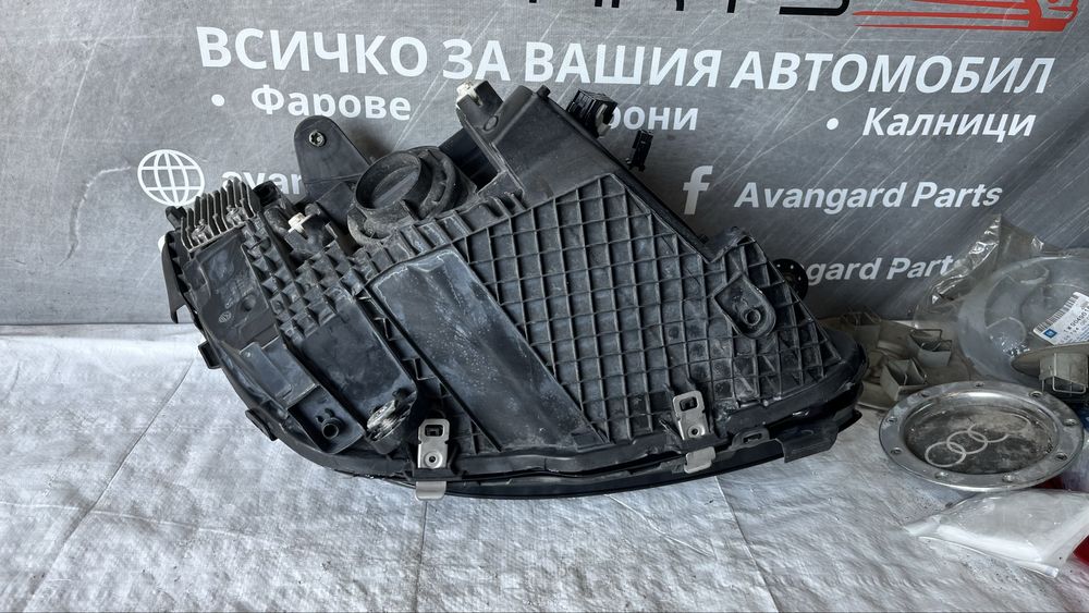 Mercedes A W205 Lift ляв фар