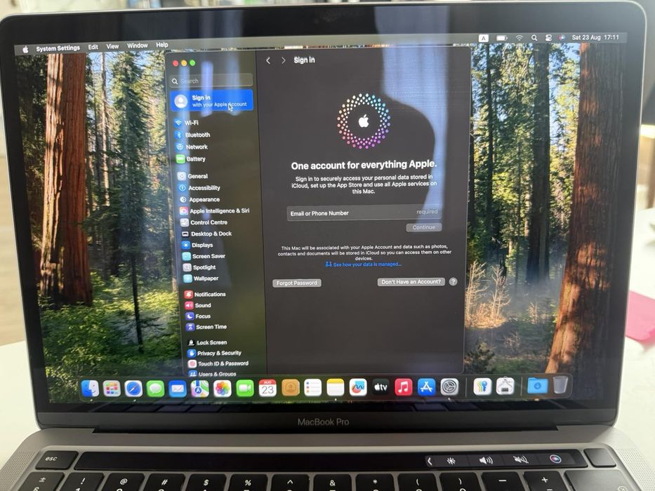 MacBook Pro 13” M1 Retina Display Touchbar