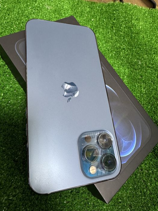 Продам iphone 12pro max 256gb
