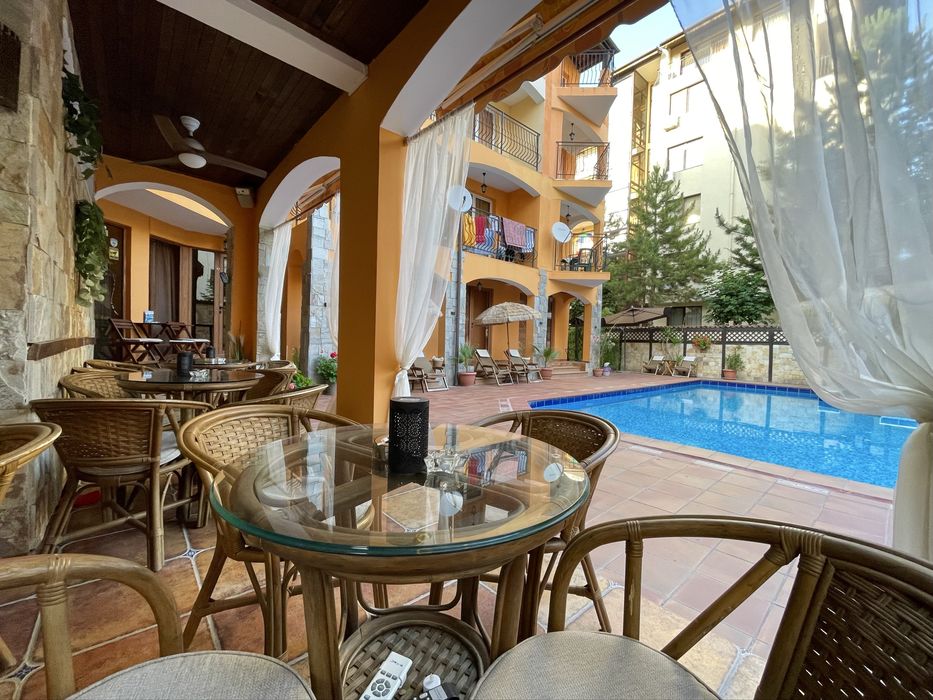 Продава се Двустаен апартамент в к.к. Дюни - 68 кв.м за 1045 €/кв.м - Снимка #2