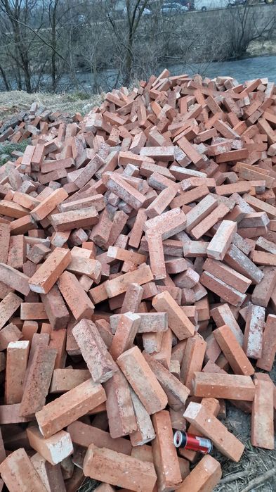 Caramida din demolari