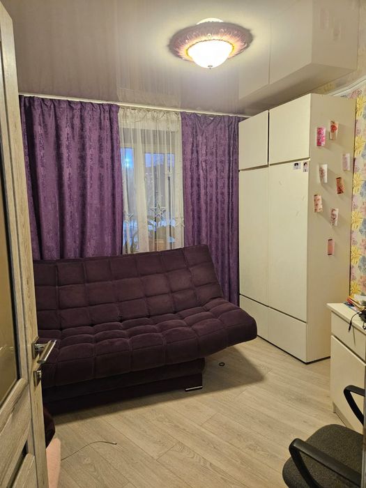 Продам 4 комнатную квартиру