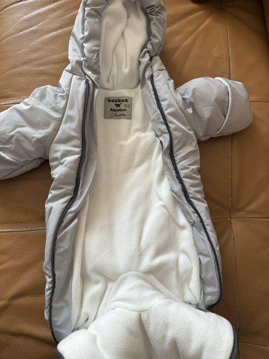 Продам демисезонный комбинезон Booboo