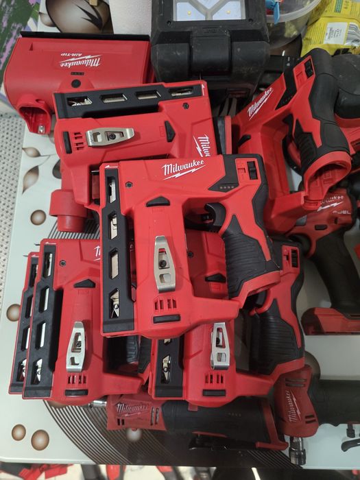 Vand scule milwaukee