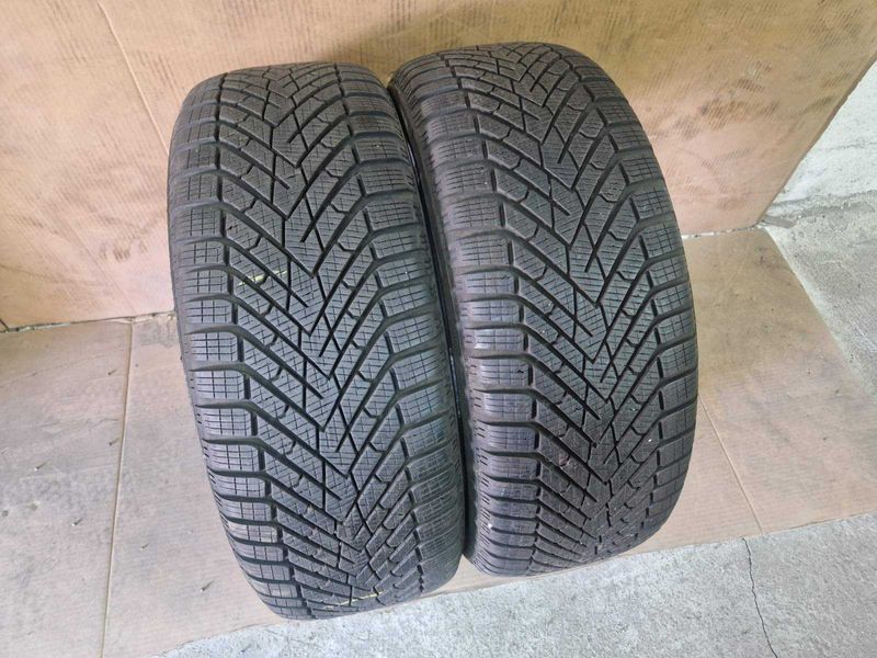 2 Pirelli R18 235/55
зимни гуми 
DOT2822