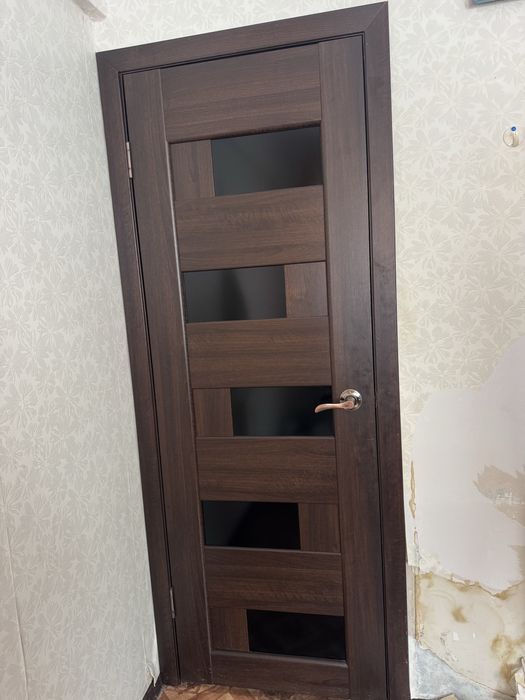 Меж комнатные двери