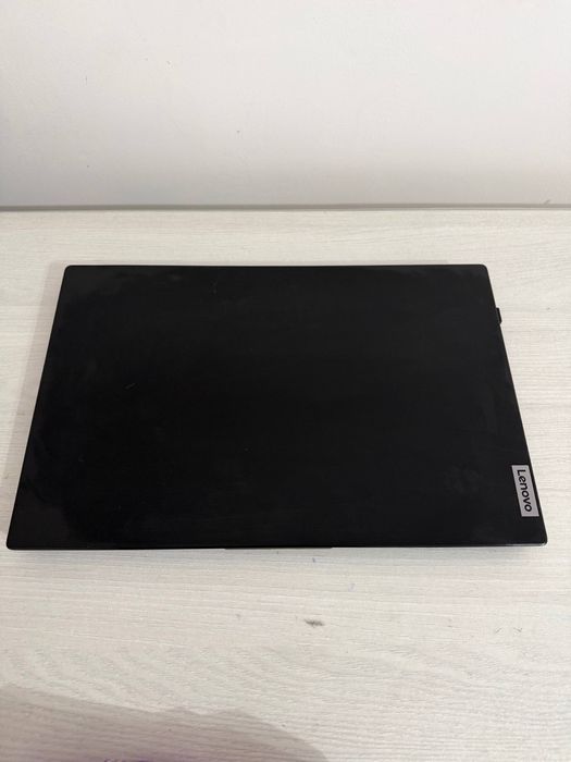 Продается ноутбук Lenovo V15 G3 IAP.