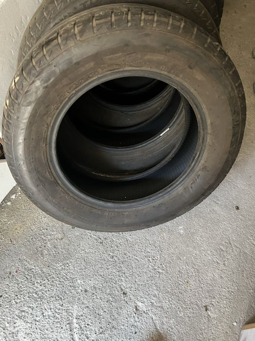 Vand 4cauciucuri de vara 225/65 R17 Bridgestone
