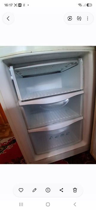 Холодильник  Samsung