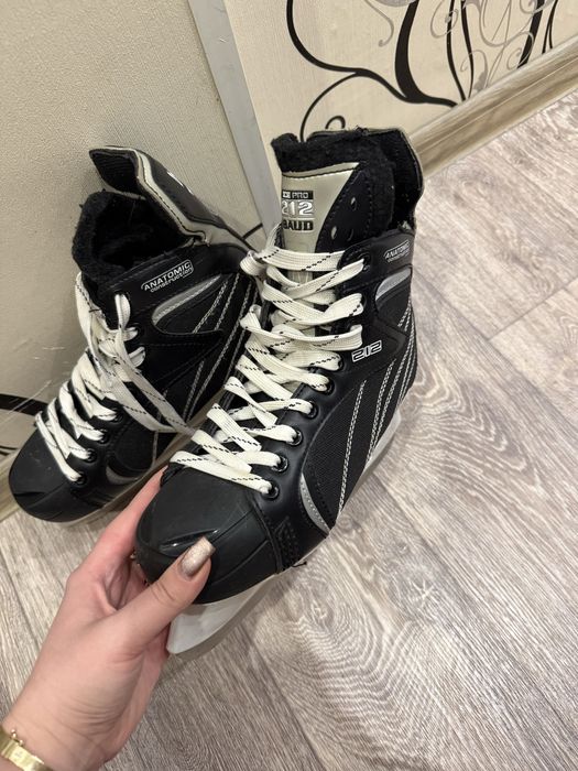 Продам коньки 38 размер