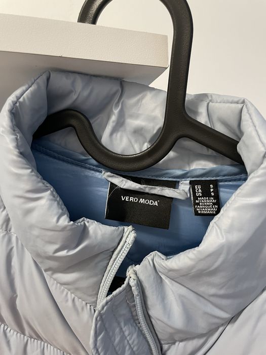 Geaca toamnă / primăvară matlasata albastra Vero Moda mărimea S