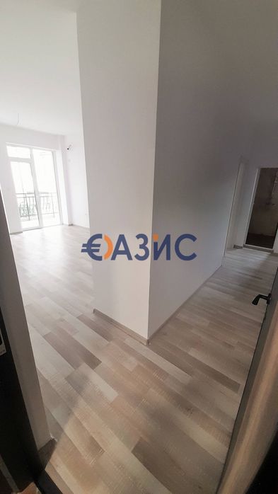 Продава се Двустаен апартамент в Свети Влас - 73 кв.м за 709 €/кв.м - Снимка #2