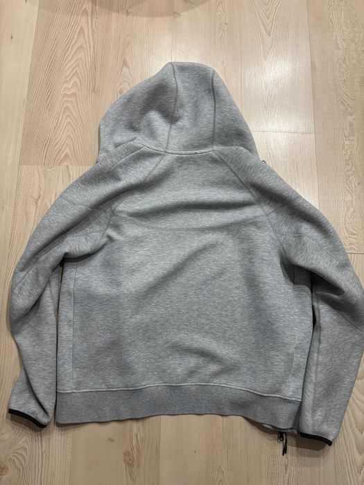 Tech Fleece M Сив Оригинален