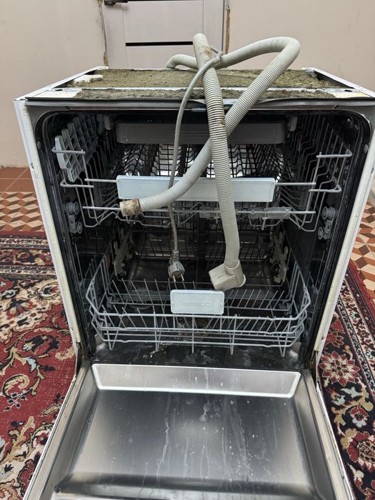 Поодам посудомоечную машину