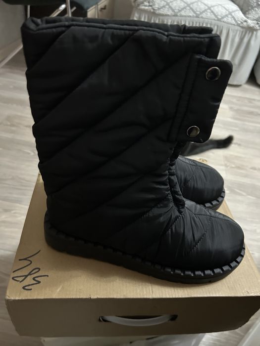 Продам демисезонную обувь 39 р