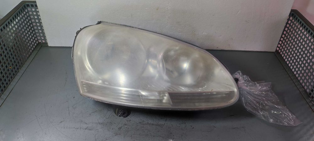 Far dreapta matuit volkswagen vw golf5 break an 2008