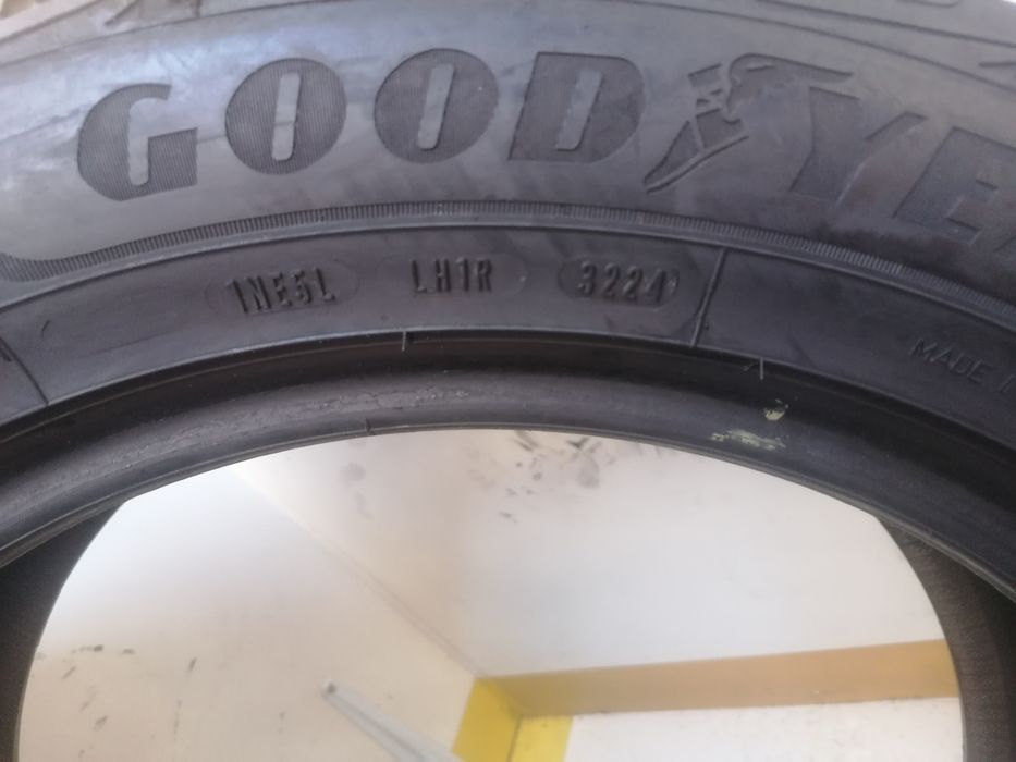 225/55/18 4 *Goodyear iarna 102v dot 3224.  5,,60mm
