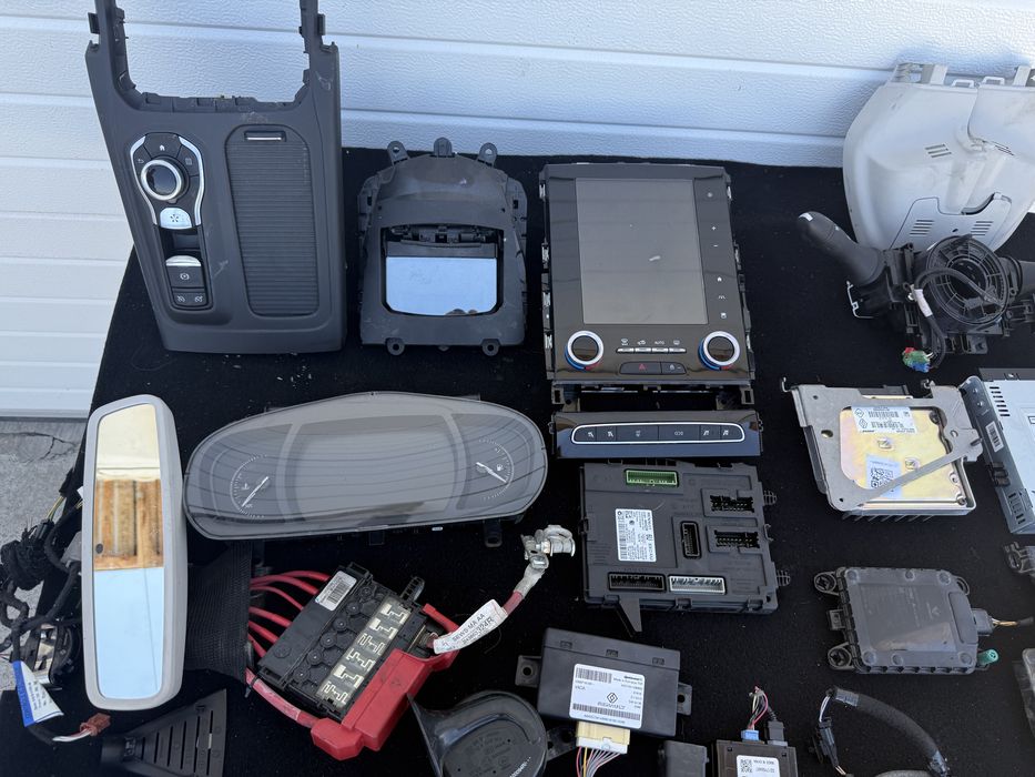 Tableta ecu proiector modul ceasuri spira volan camera Talisman 2018