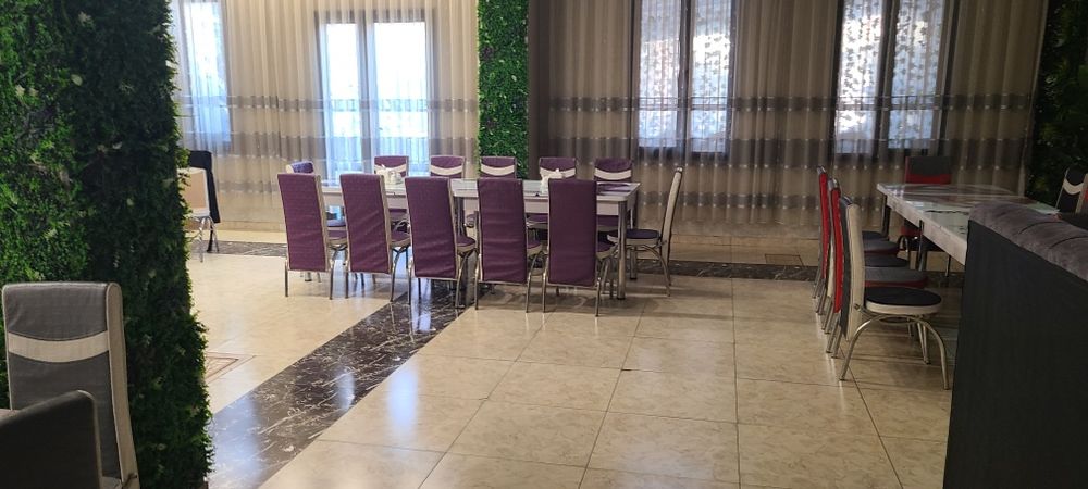 Mebel kafeda ishlatilgan holati yaxwi