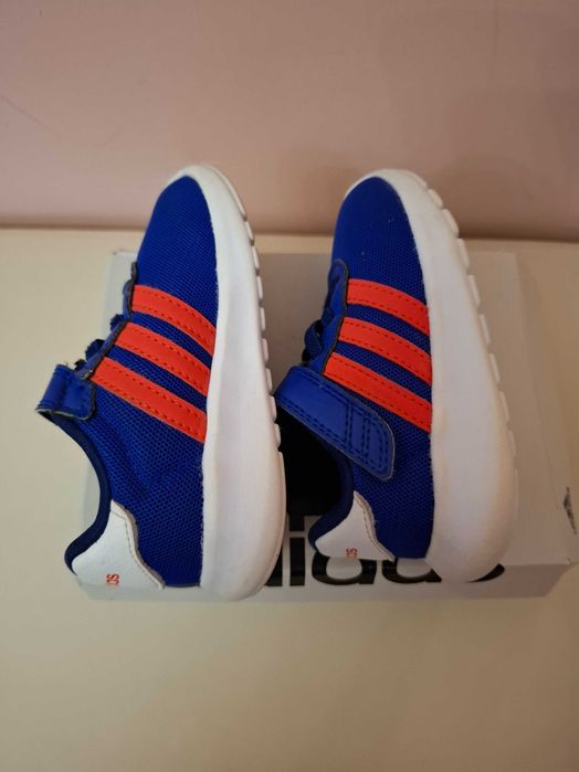 Маратонки Adidas 21 номер