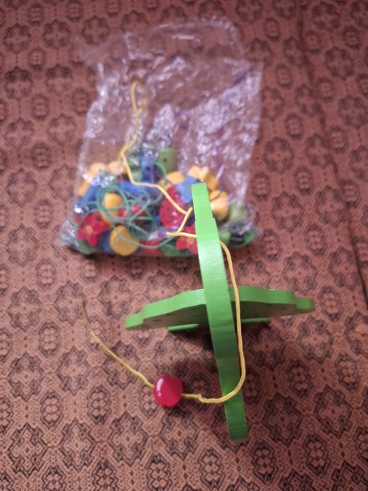 Развивающие игрушки