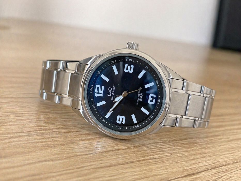 Часы бренд Q&Q батарея не работает