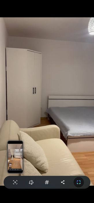 Închiriez garsoniera