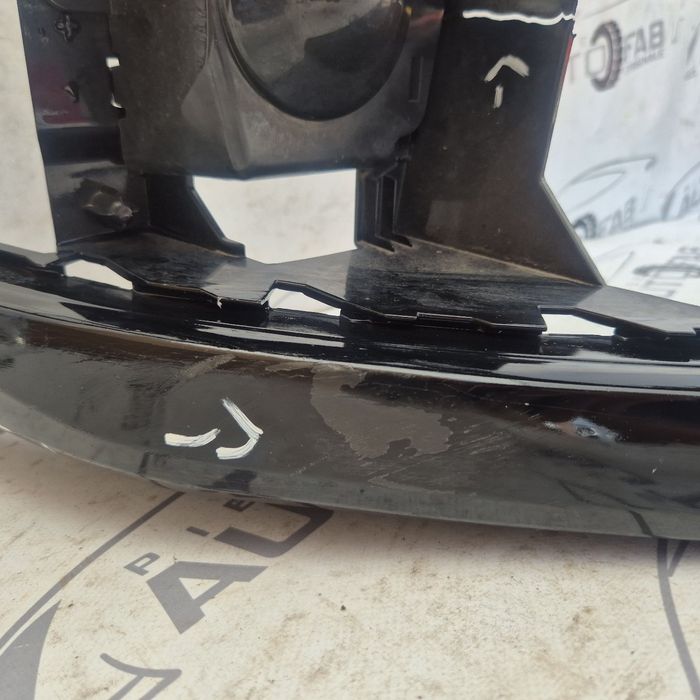 Bara fata Audi A4 B9 Facelift an 2019-2020-2021-2022-2023