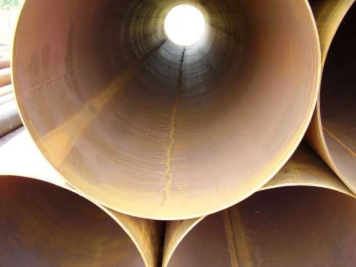 Стальные трубы от 325,530,820,1220,1420 в наличии Футляр Стойки Лотки