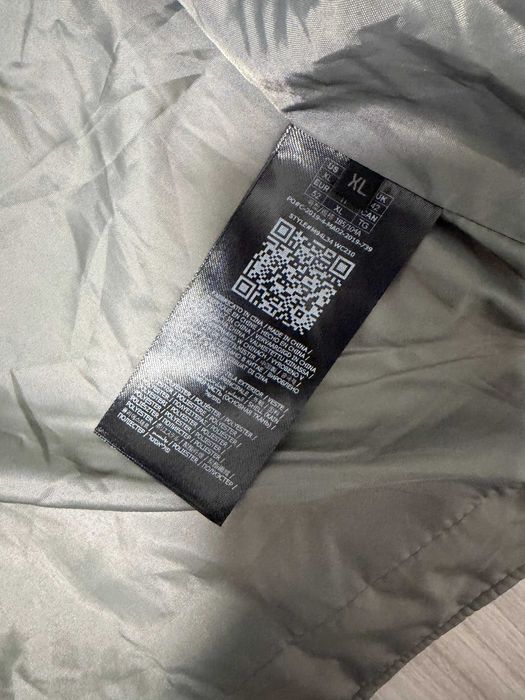 ''GUESS''оригинално мъжко зимно яке Л размер