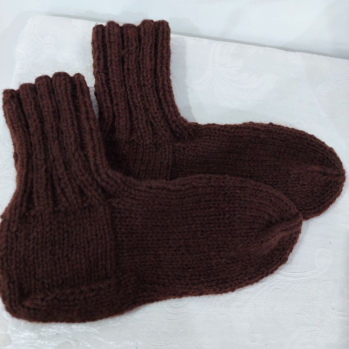 Продаю носки шерстяные,вязанные