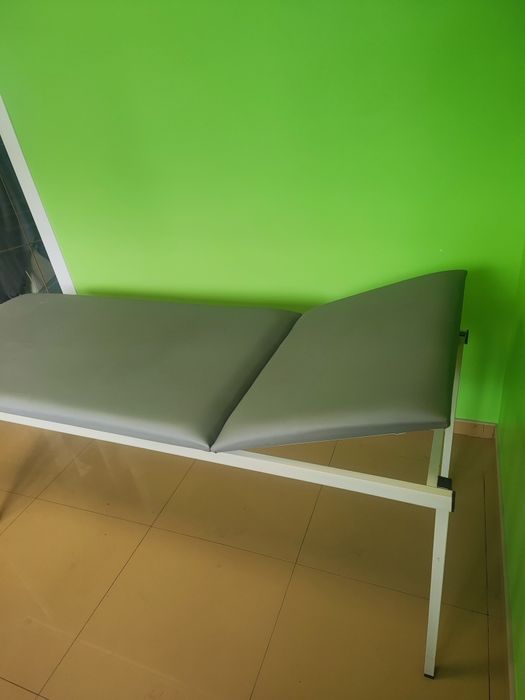 Продам кушетку медицинскую