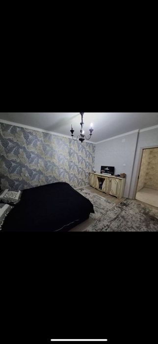 Uy sotiladi 2 xonal 70 m²i yangi remont jihozlari bilan