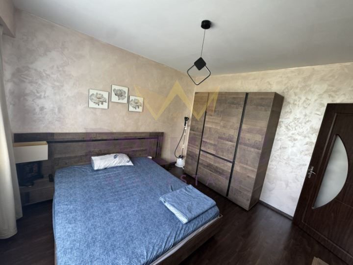 Дава се под наем Тристаен апартамент в Варна, Цветен квартал - 65 кв.м за 511 € - Снимка #4