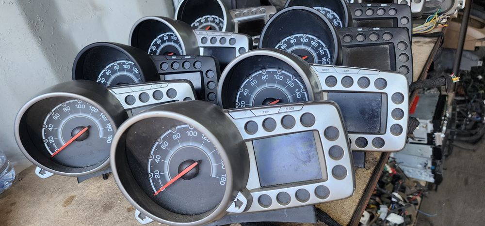 Kareskiy b.u zapchastlar hamma moshinaga bor