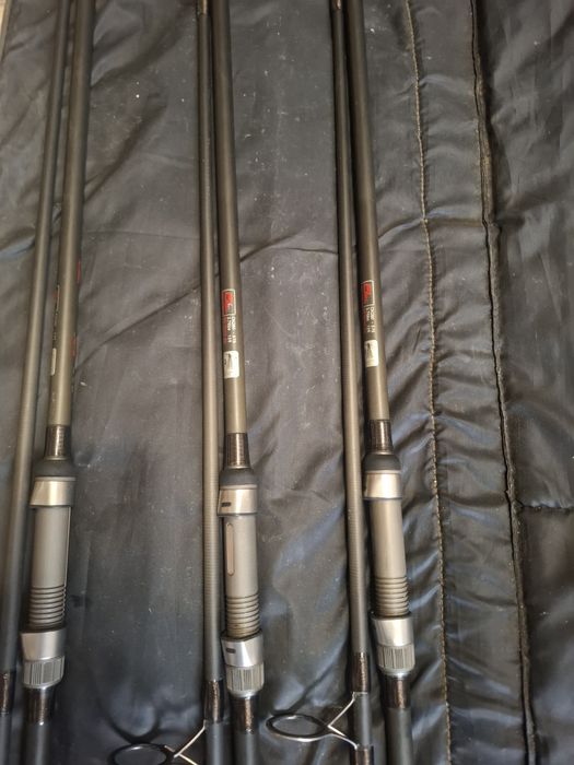 Vând echipament pescuit