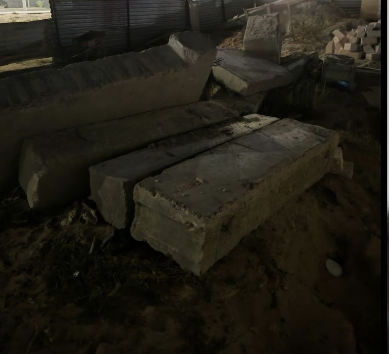 Отдам бесплатно фундаментные блоки