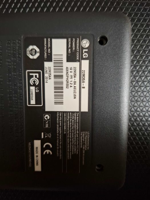 PC cu Monitor LG 21.5 inchi 16:9