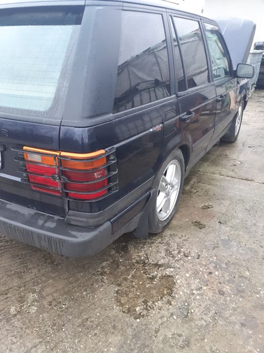 Dezmembrez range rover P38 4.6hse 2.5tds