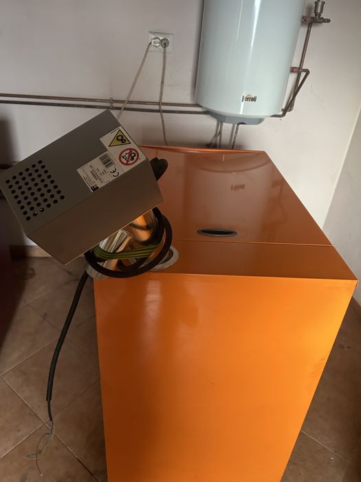 Vand cazan peleti feroli cazanul 800 este nou ne folosit nici odata