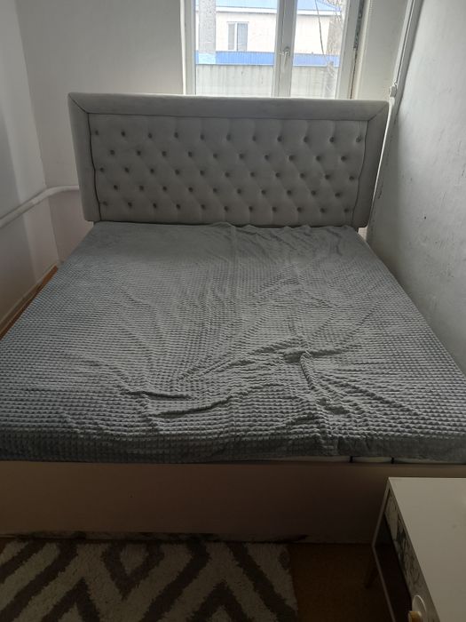 Продам кровать двуспальную