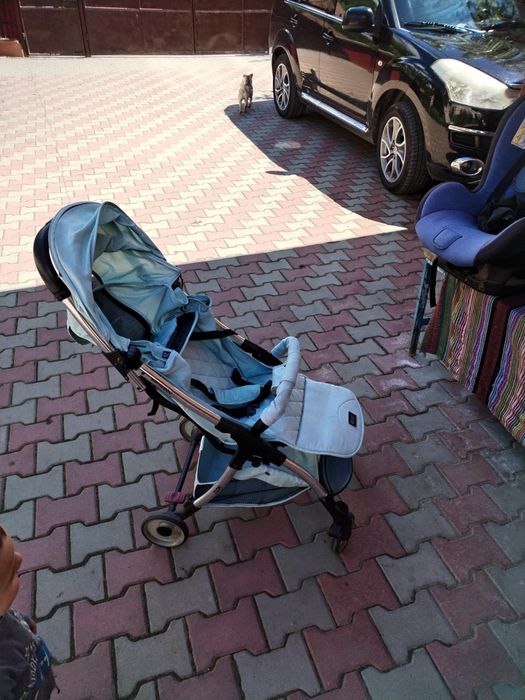 Cărucior de copii Kikkboo