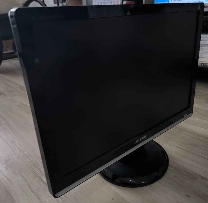 Монитор Samsung 22 "