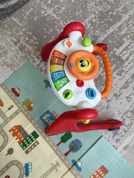 Музыкальные ходунки-каталка Chicco