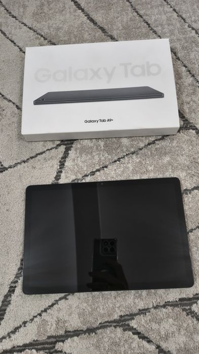 Tableta Samsung noua 800 lei